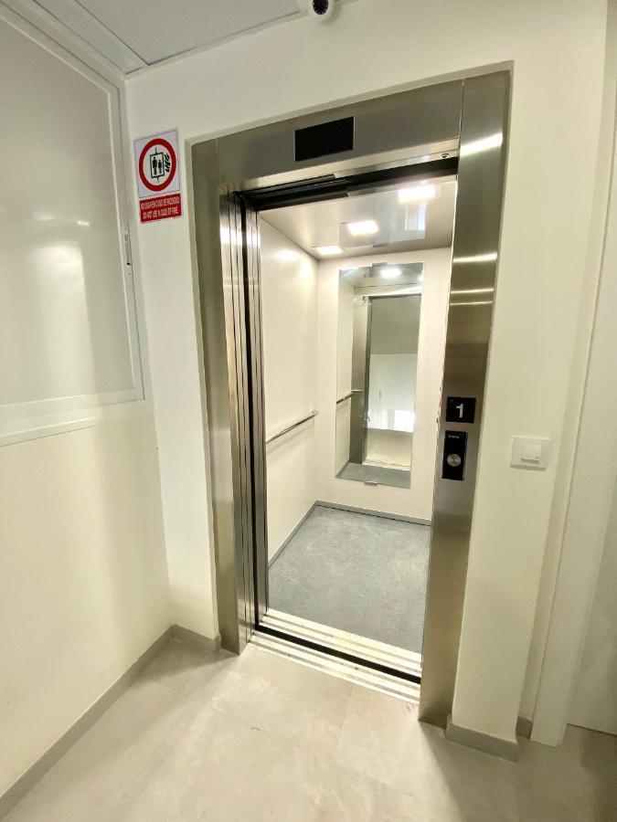 Almuñécar Apartamentos Turisticos Victoria מראה חיצוני תמונה