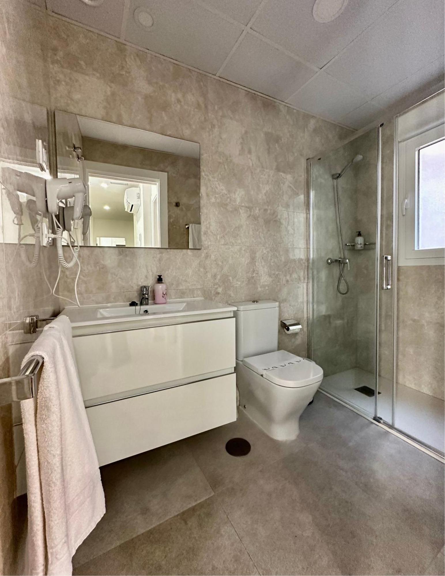 Almuñécar Apartamentos Turisticos Victoria מראה חיצוני תמונה