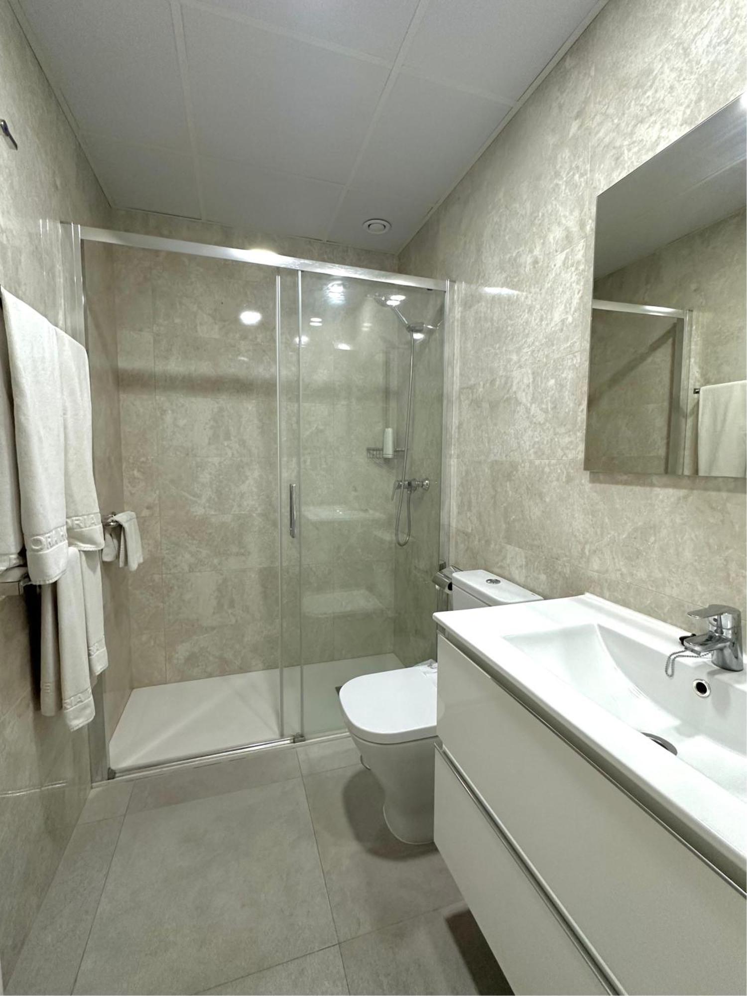 Almuñécar Apartamentos Turisticos Victoria מראה חיצוני תמונה